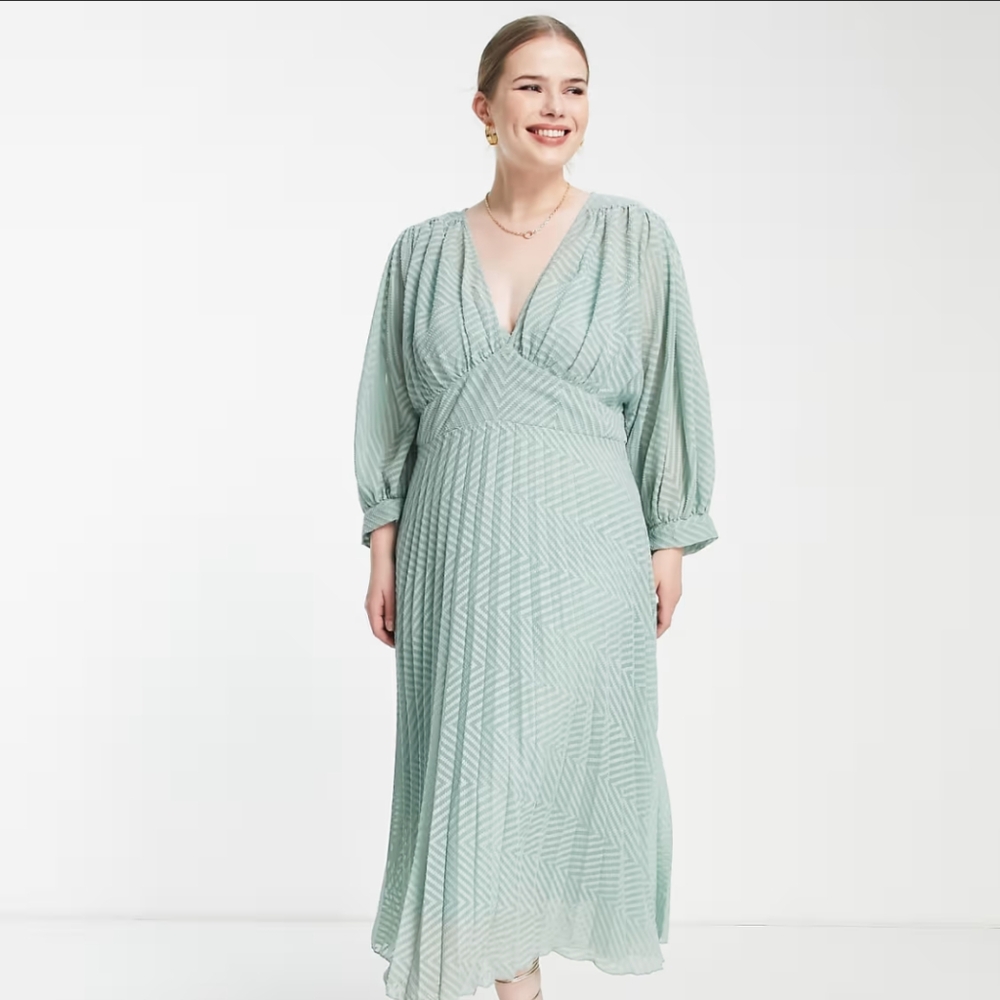 ASOS DESIGN Curve Pleated Sheer Long Dress in Chevron Dobby in Mint Size 18